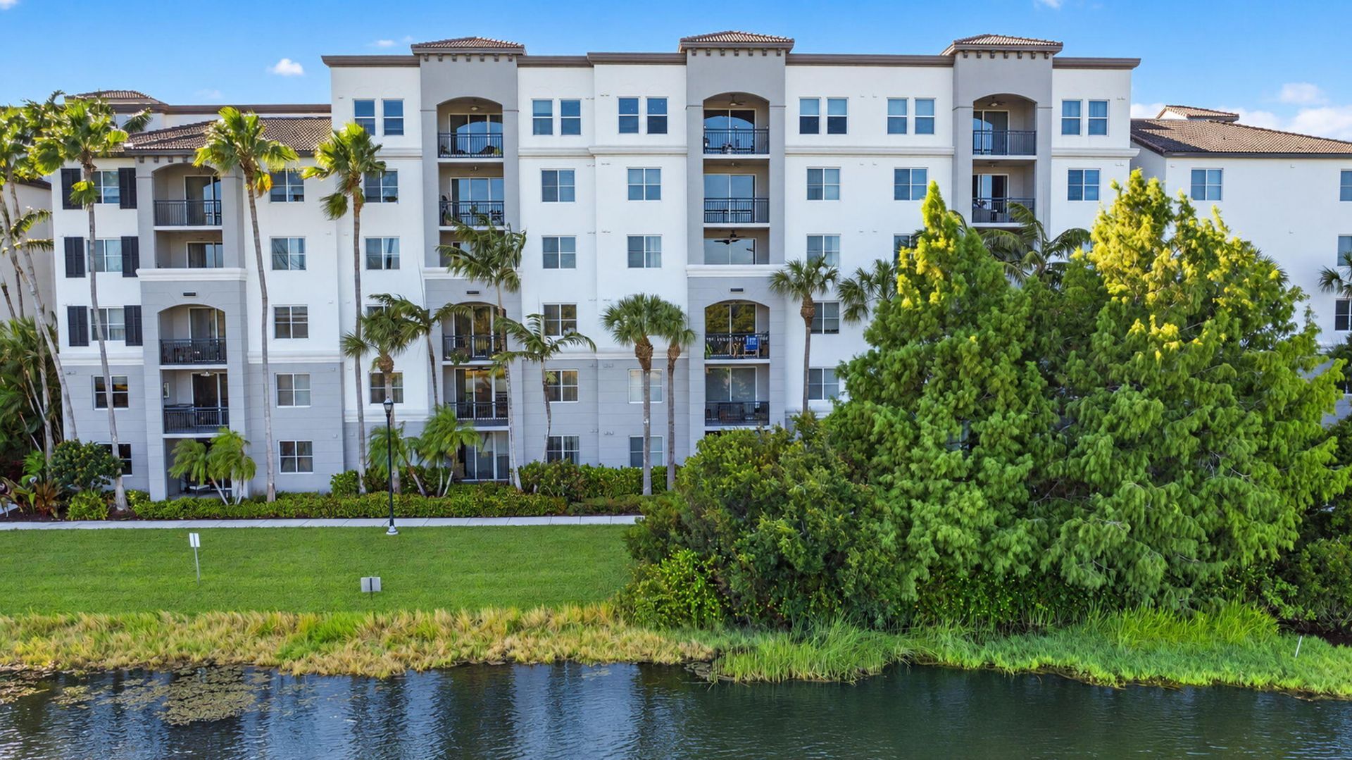 1660 Renaissance Commons Boulevard, Unit 2208, Boynton Beach, FL 33426 Photo