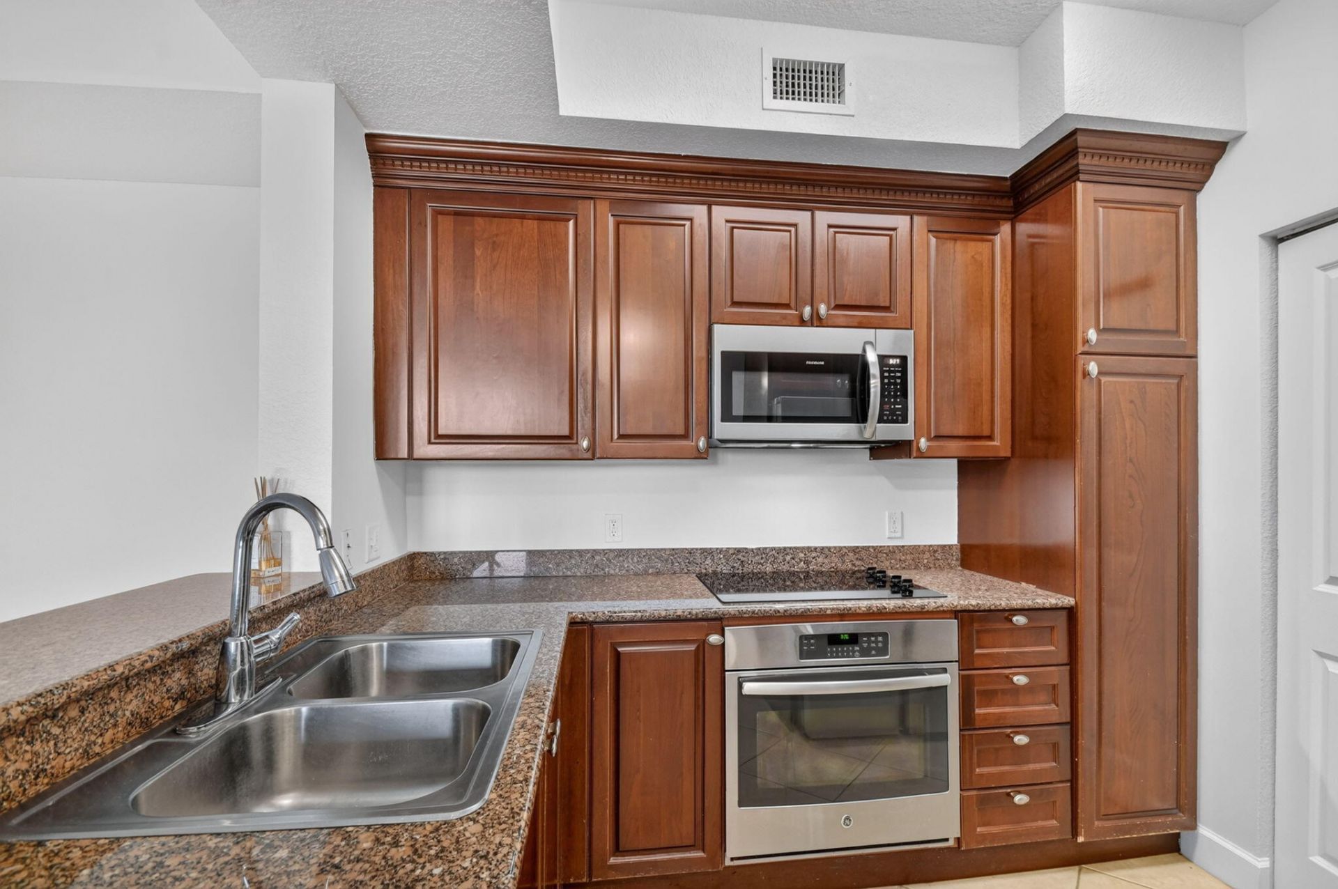 1660 Renaissance Commons Boulevard, Unit 2208, Boynton Beach, FL 33426 Photo