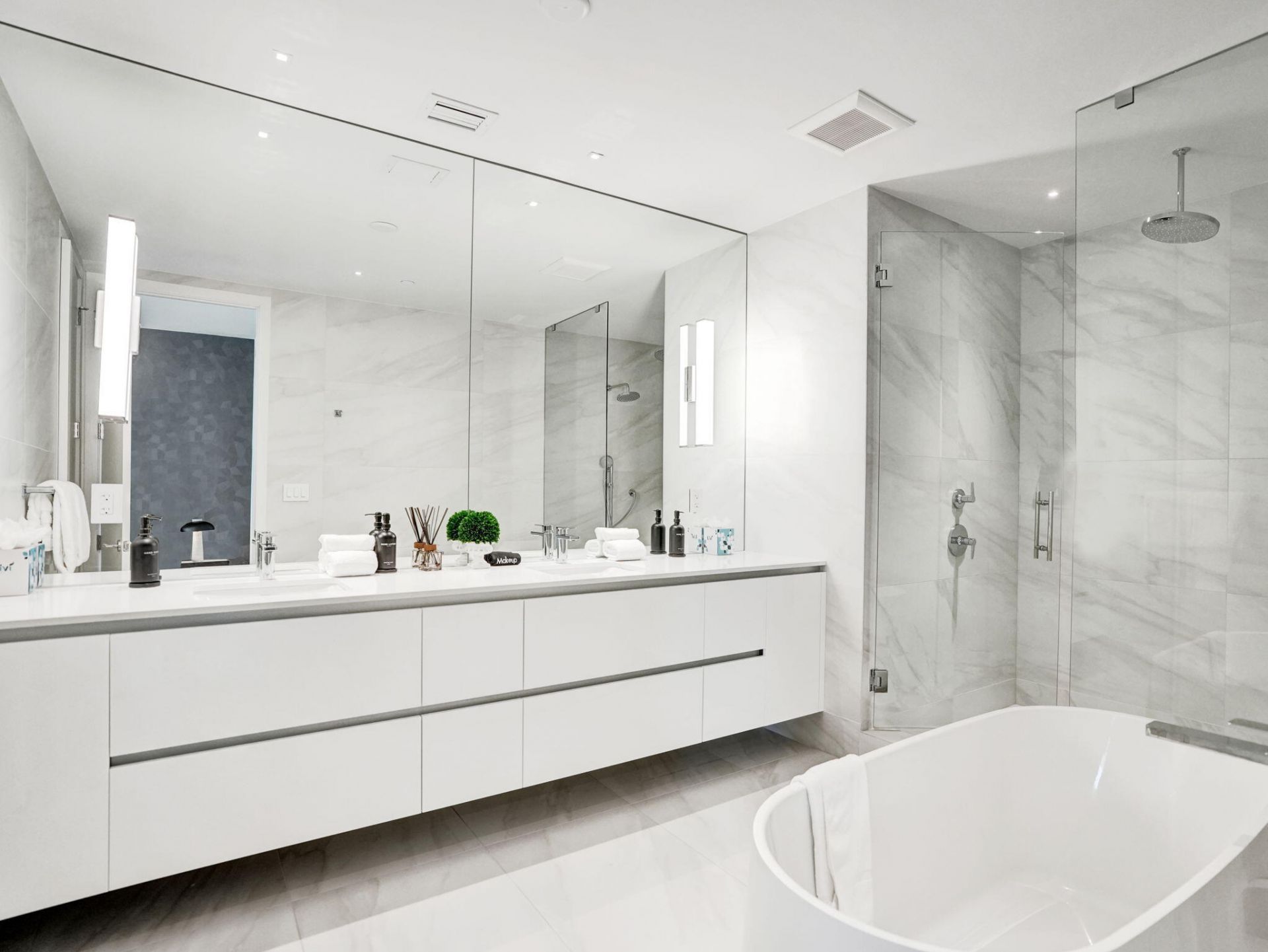 305 Briny Avenue, Unit 401, Pompano Beach, FL 33062 Photo