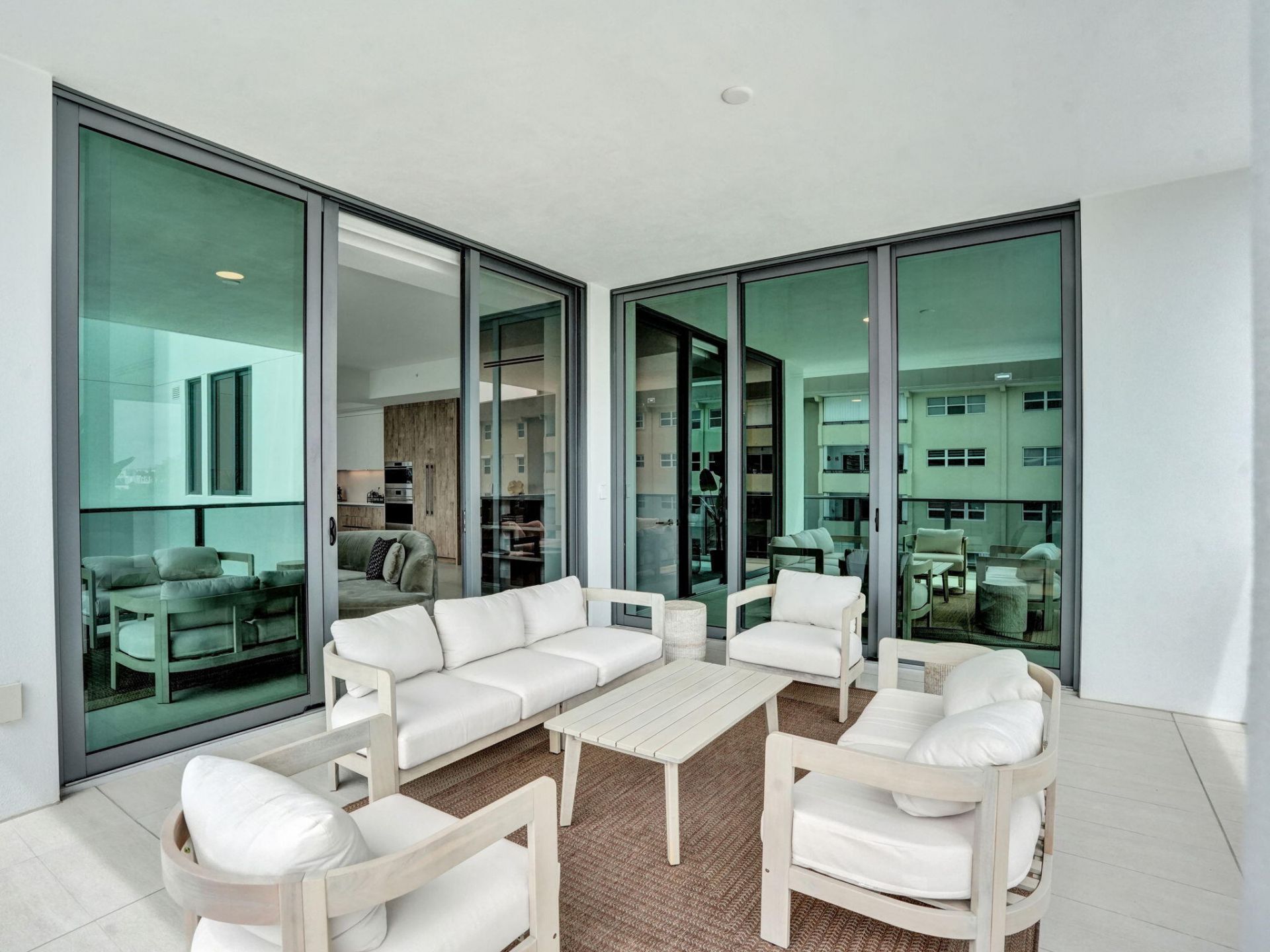 305 Briny Avenue, Unit 401, Pompano Beach, FL 33062 Photo