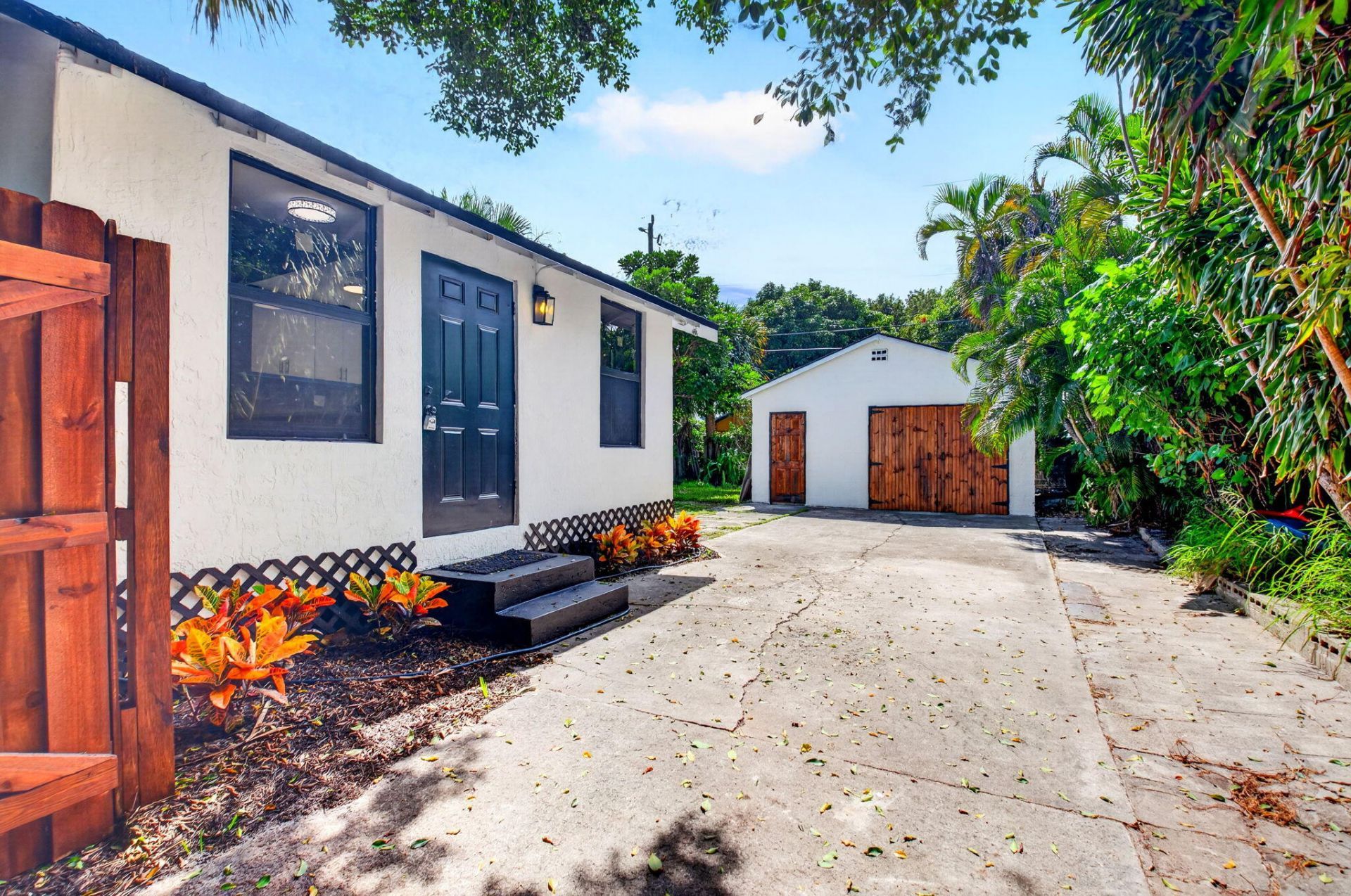 516 48th Street, West Palm Beach, FL 33407 Photo