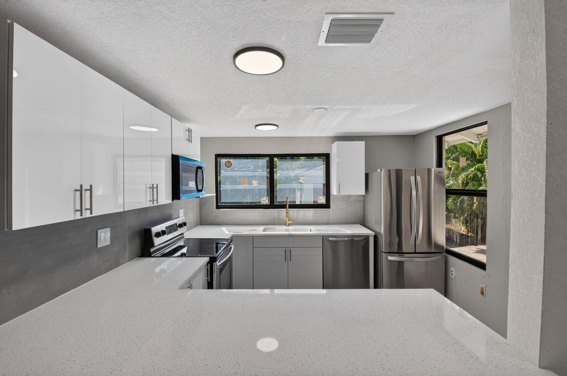 516 48th Street, West Palm Beach, FL 33407 Photo