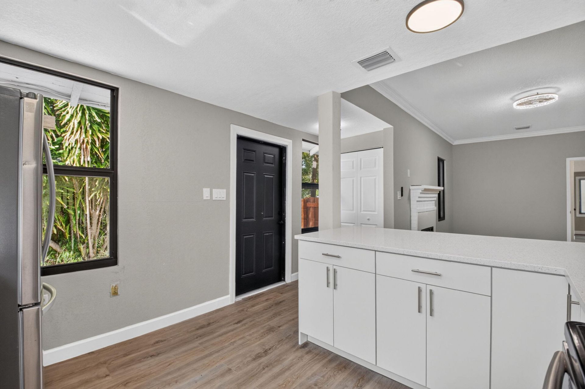 516 48th Street, West Palm Beach, FL 33407 Photo