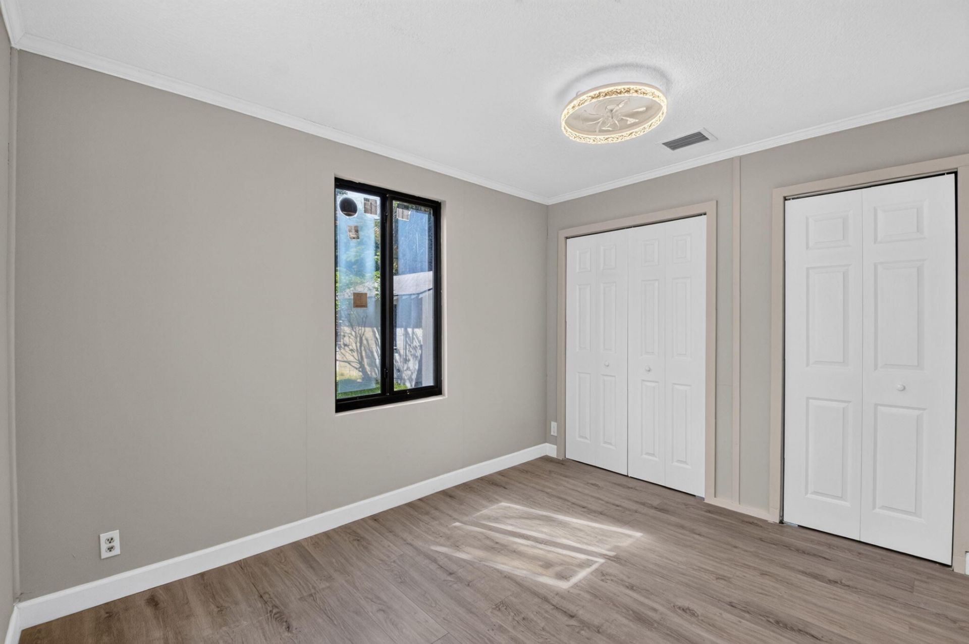 516 48th Street, West Palm Beach, FL 33407 Photo