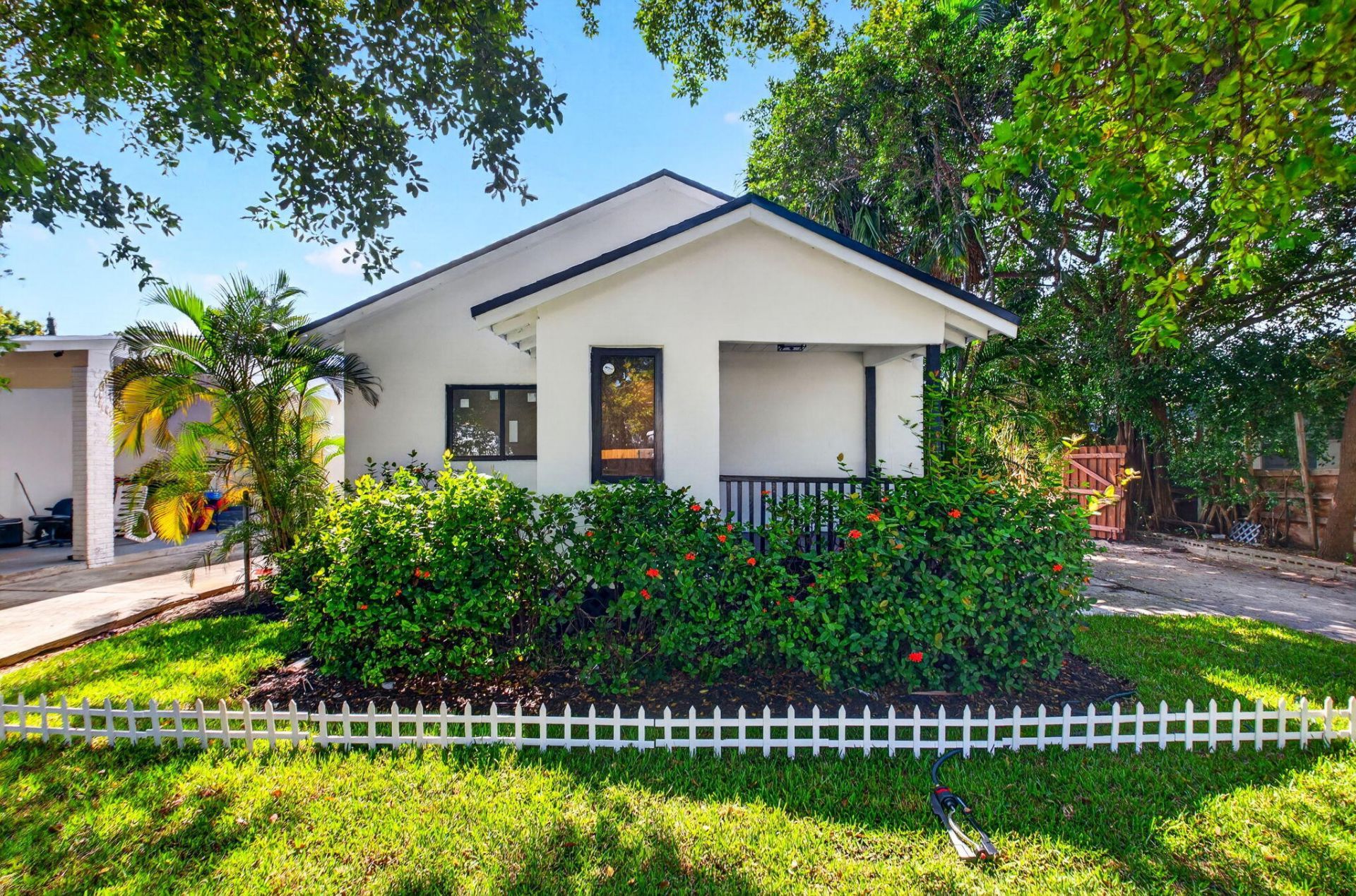 516 48th Street, West Palm Beach, FL 33407 Photo