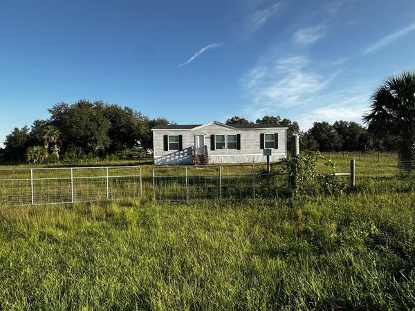 21759 NW 272ND Street, Okeechobee, FL 34972