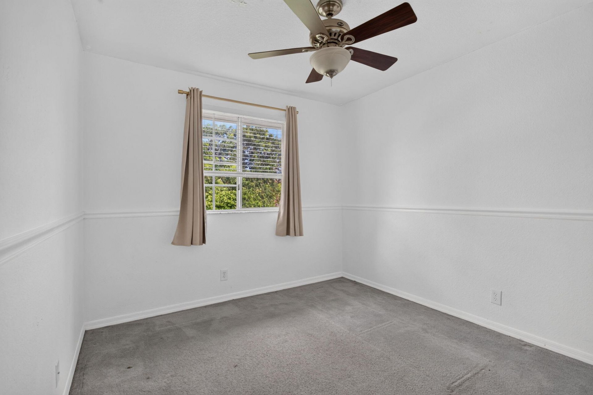 4040 NW 90th Way, Sunrise, FL 33351 Photo