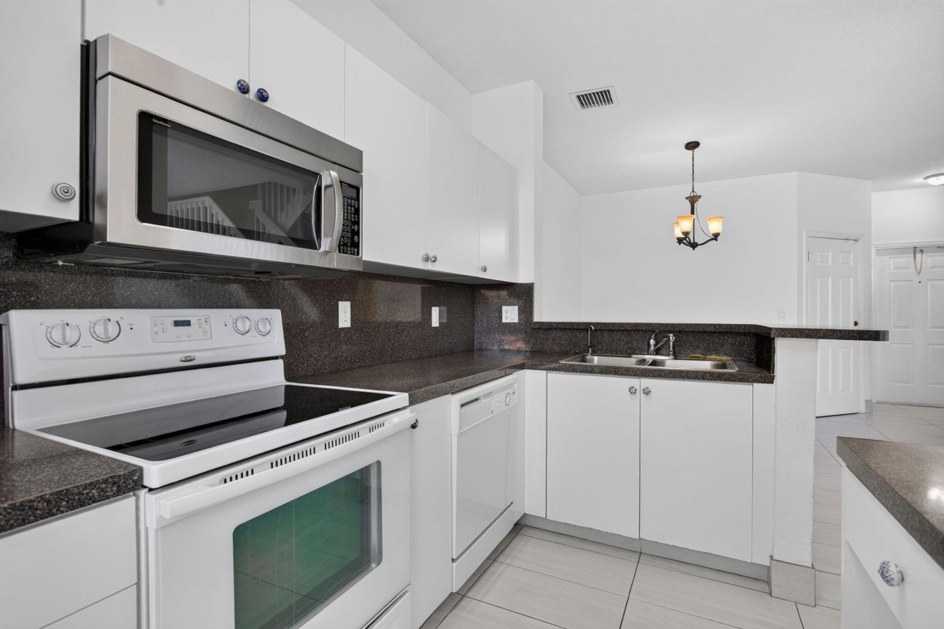 4040 NW 90th Way, Sunrise, FL 33351 Photo