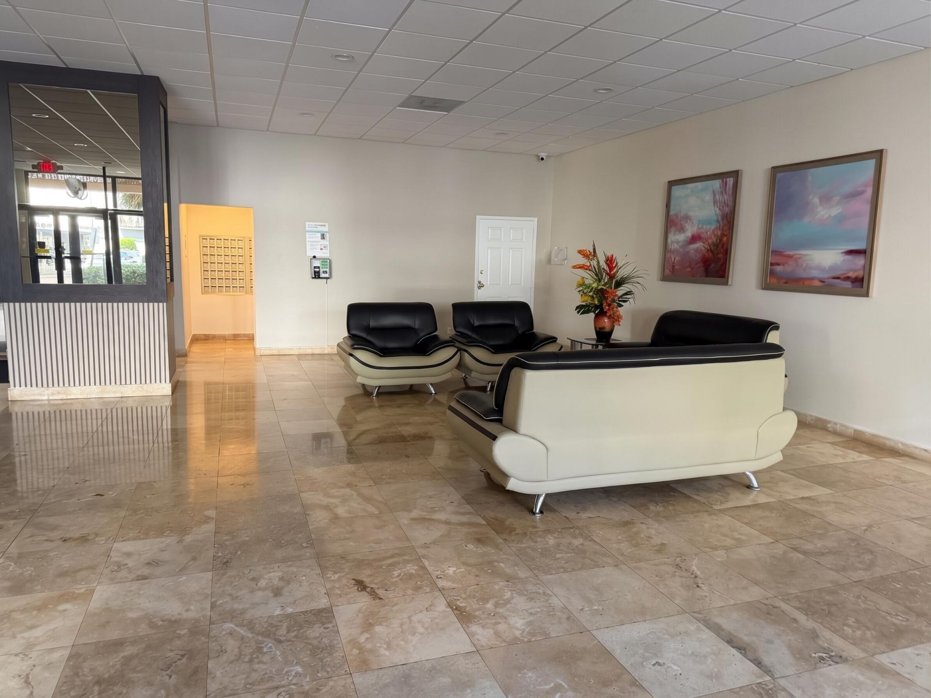 437 Golden Isles Drive, Unit 5J, Hallandale Beach, FL 33009 Photo