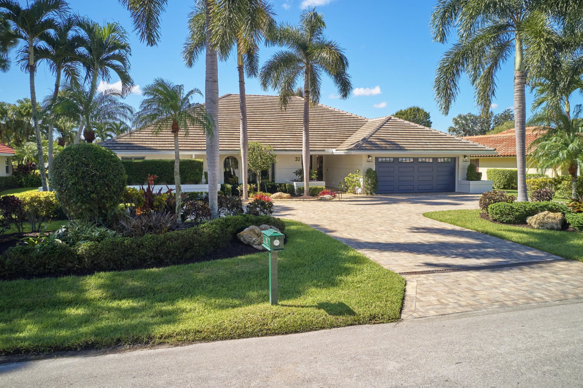 32 Rabbits Run, Palm Beach Gardens, FL 33418 Photo