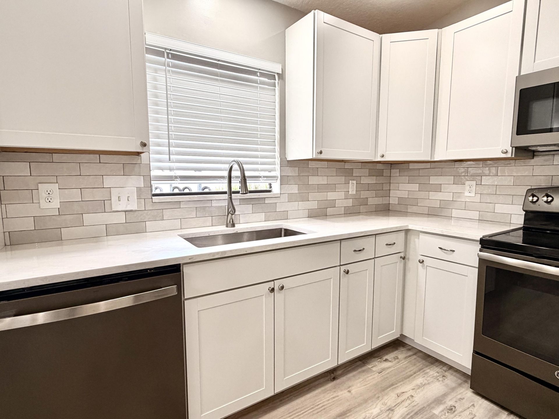 1051 SW 83rd Avenue, Okeechobee, FL 34974 Photo