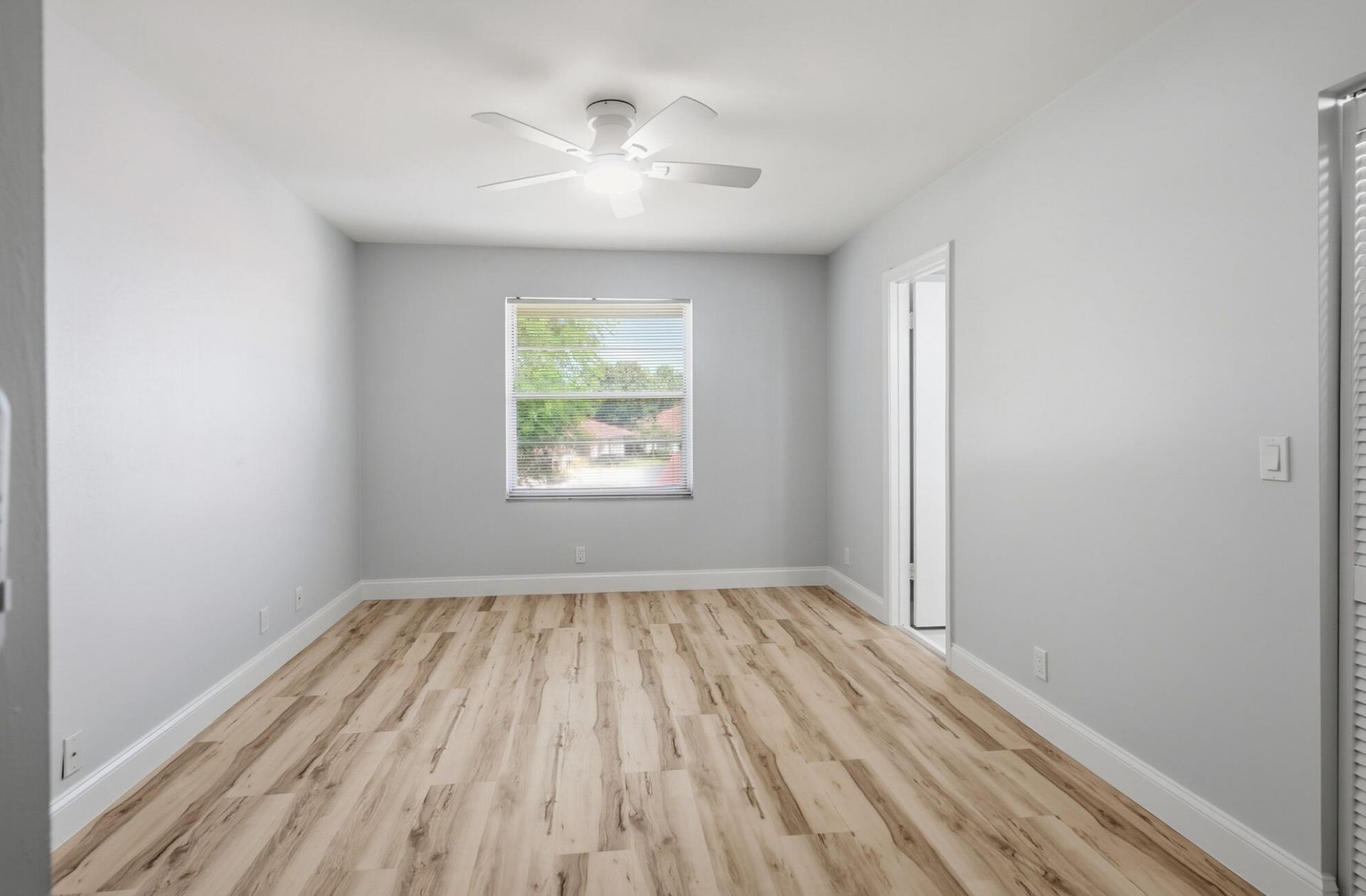 9939 Three Lakes Circle, Unit 14H, Boca Raton, FL 33428 Photo