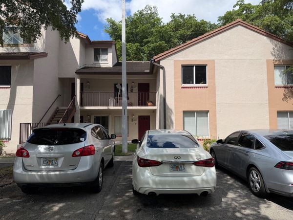 13925 SW 93RD Lane, Unit 13925, Miami, FL 33186