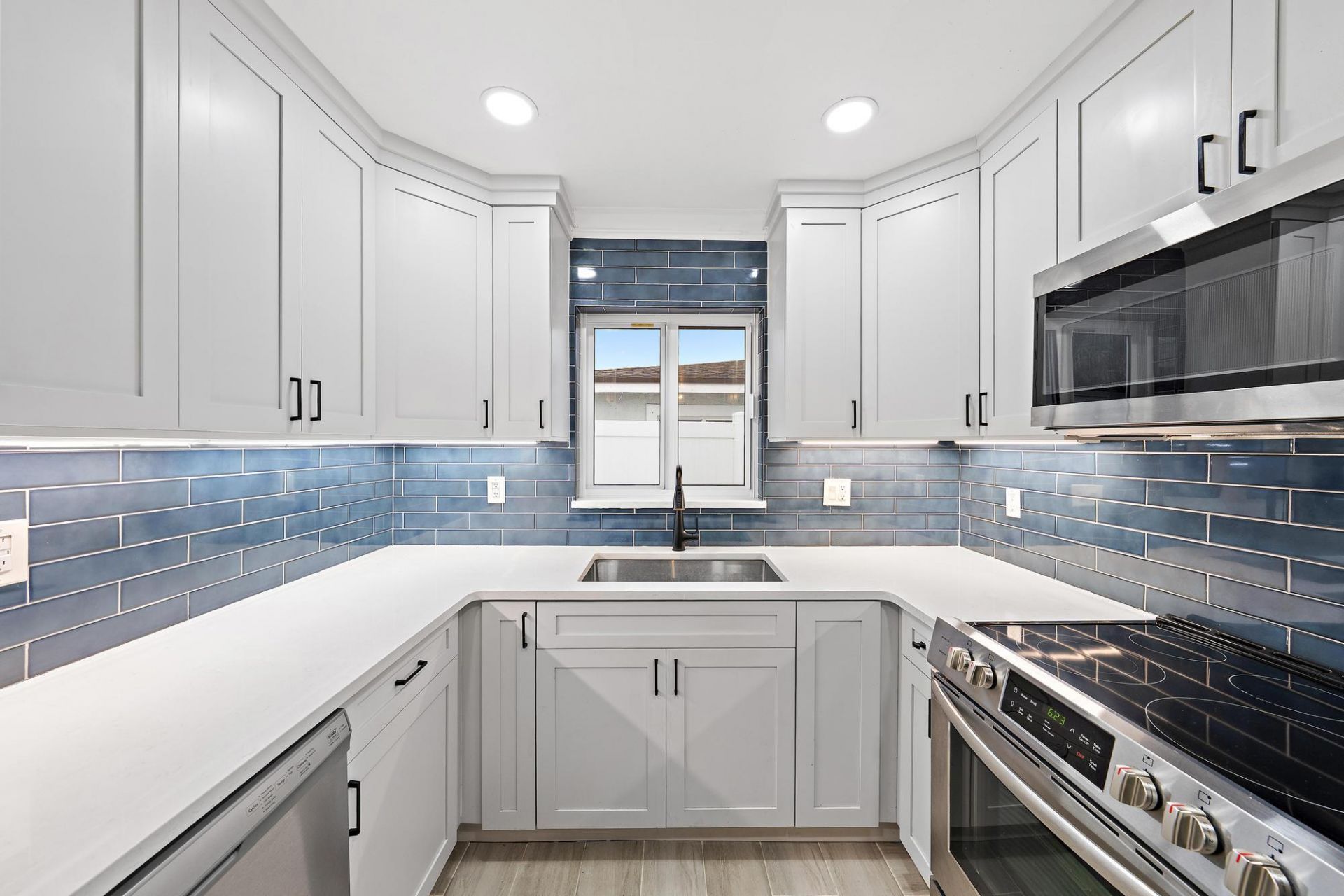 5521 Parker Avenue, West Palm Beach, FL 33405 Photo