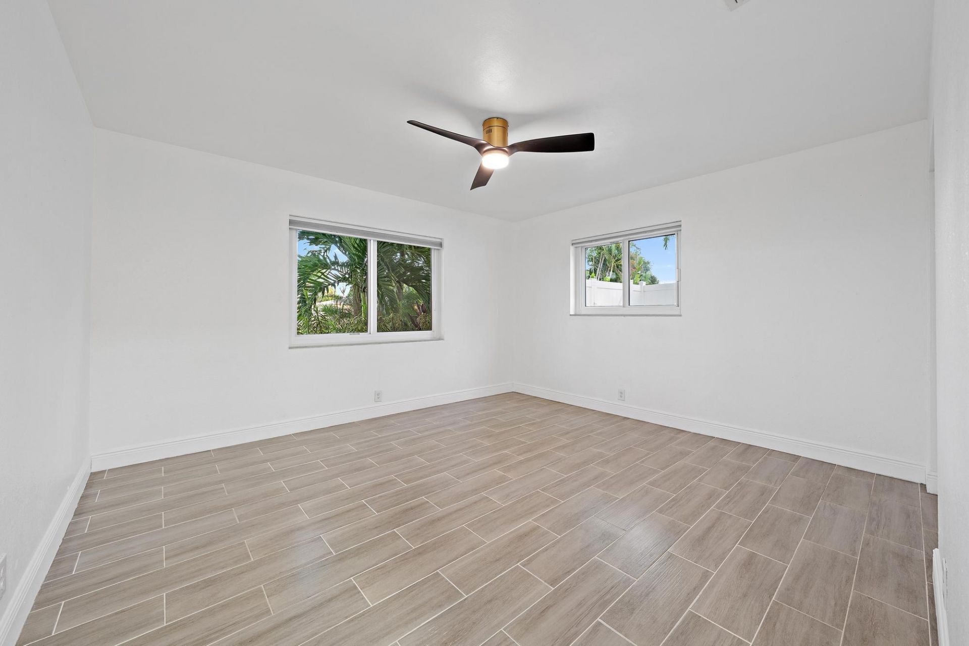 5521 Parker Avenue, West Palm Beach, FL 33405 Photo