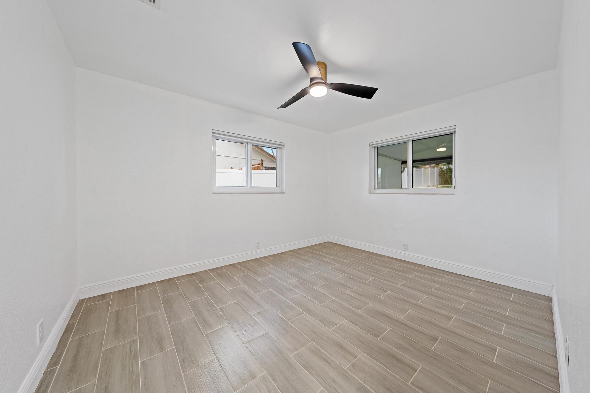 5521 Parker Avenue, West Palm Beach, FL 33405 Photo
