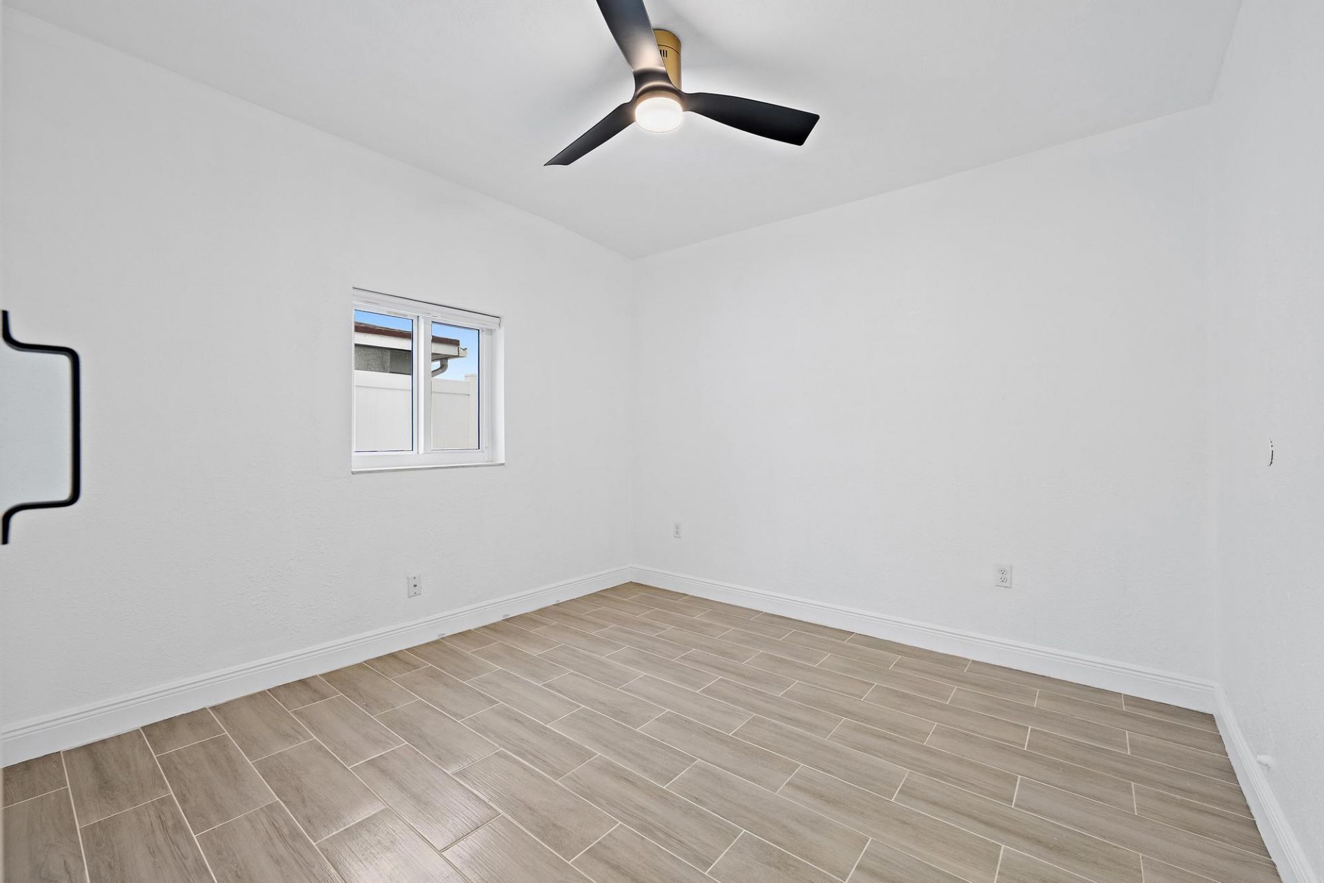 5521 Parker Avenue, West Palm Beach, FL 33405 Photo