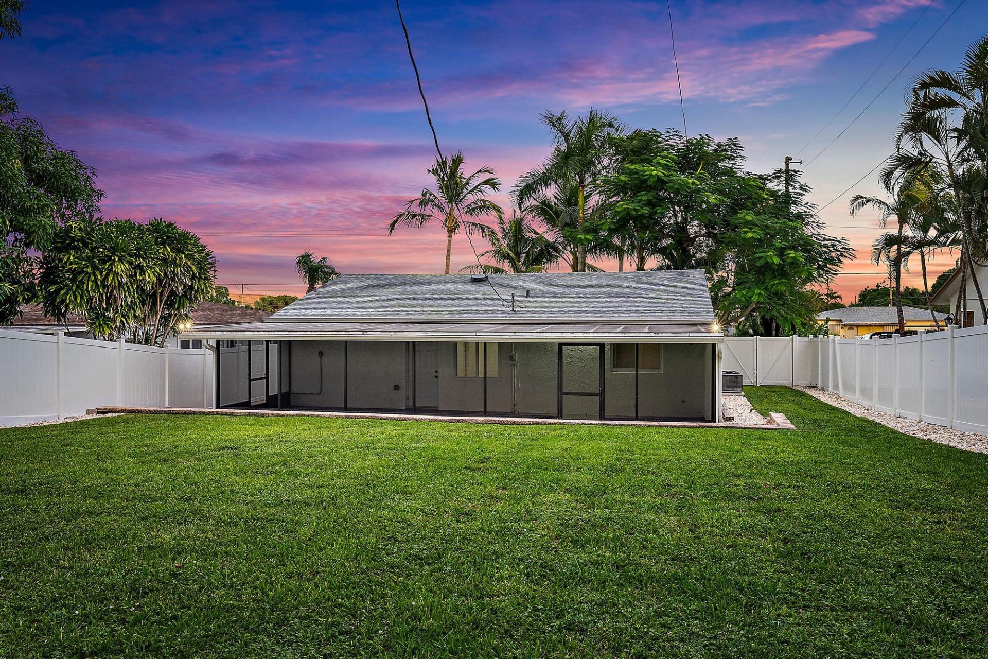 5521 Parker Avenue, West Palm Beach, FL 33405 Photo