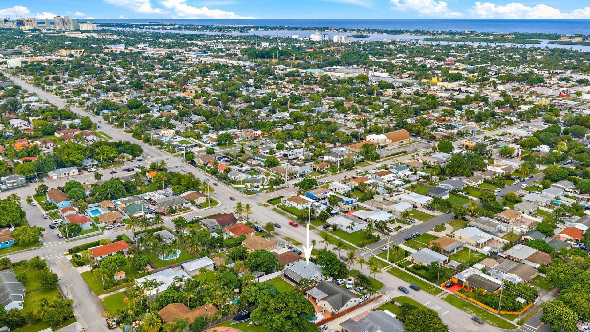 5521 Parker Avenue, West Palm Beach, FL 33405 Photo
