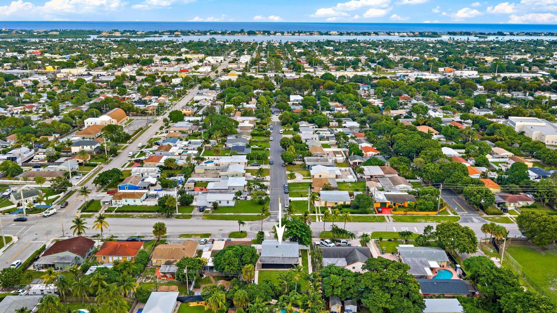 5521 Parker Avenue, West Palm Beach, FL 33405 Photo