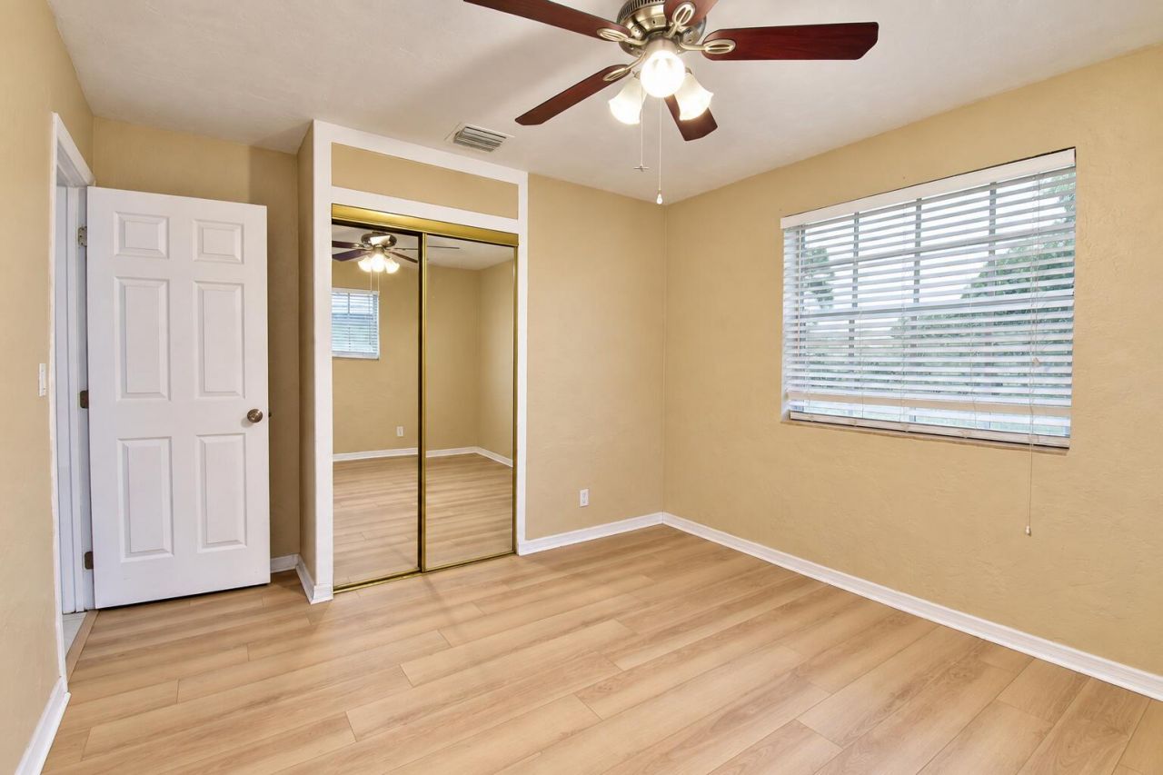 2032 Worthington Road, West Palm Beach, FL 33409 Photo
