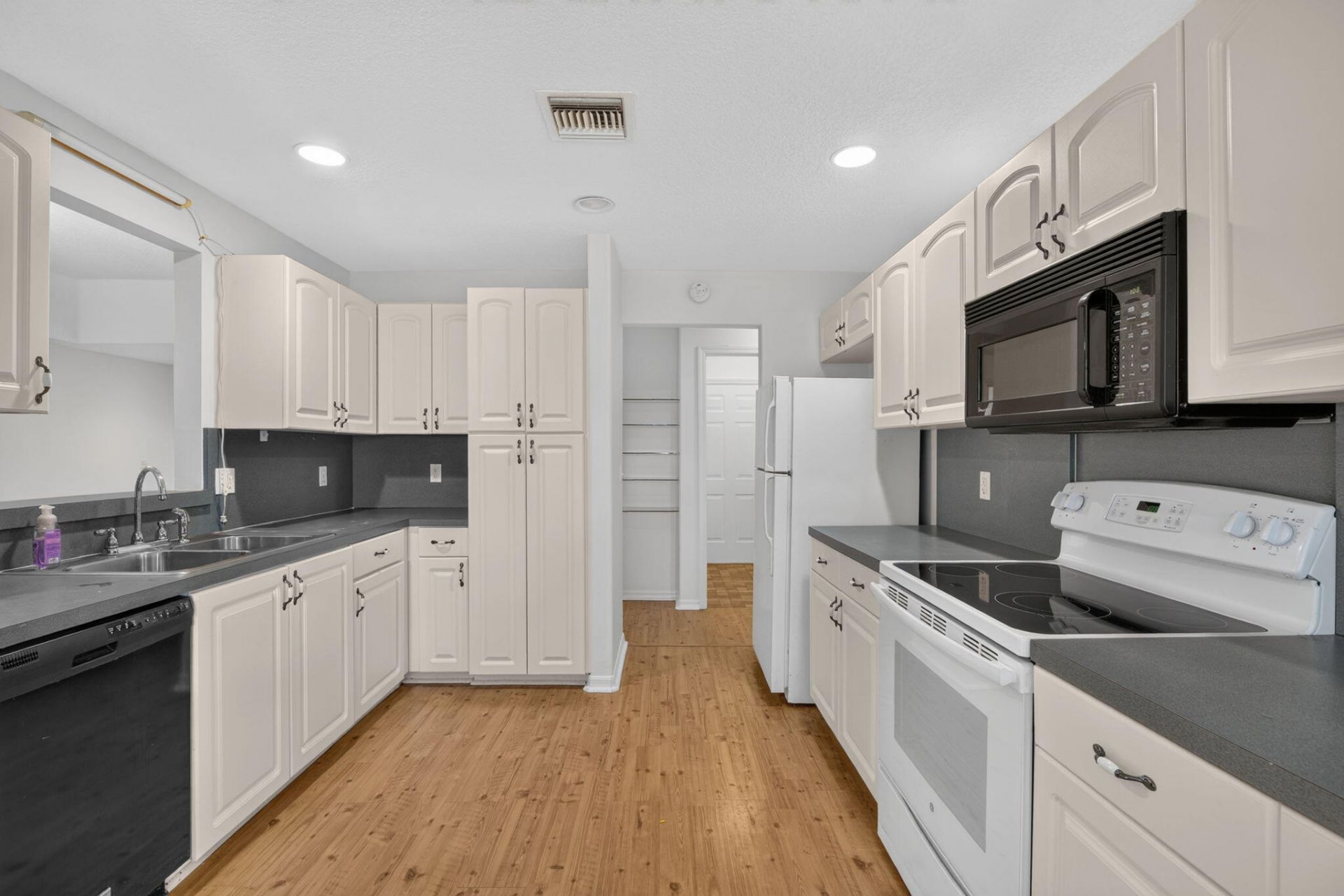 150 Abeto Terrace, Sebastian, FL 32958 Photo