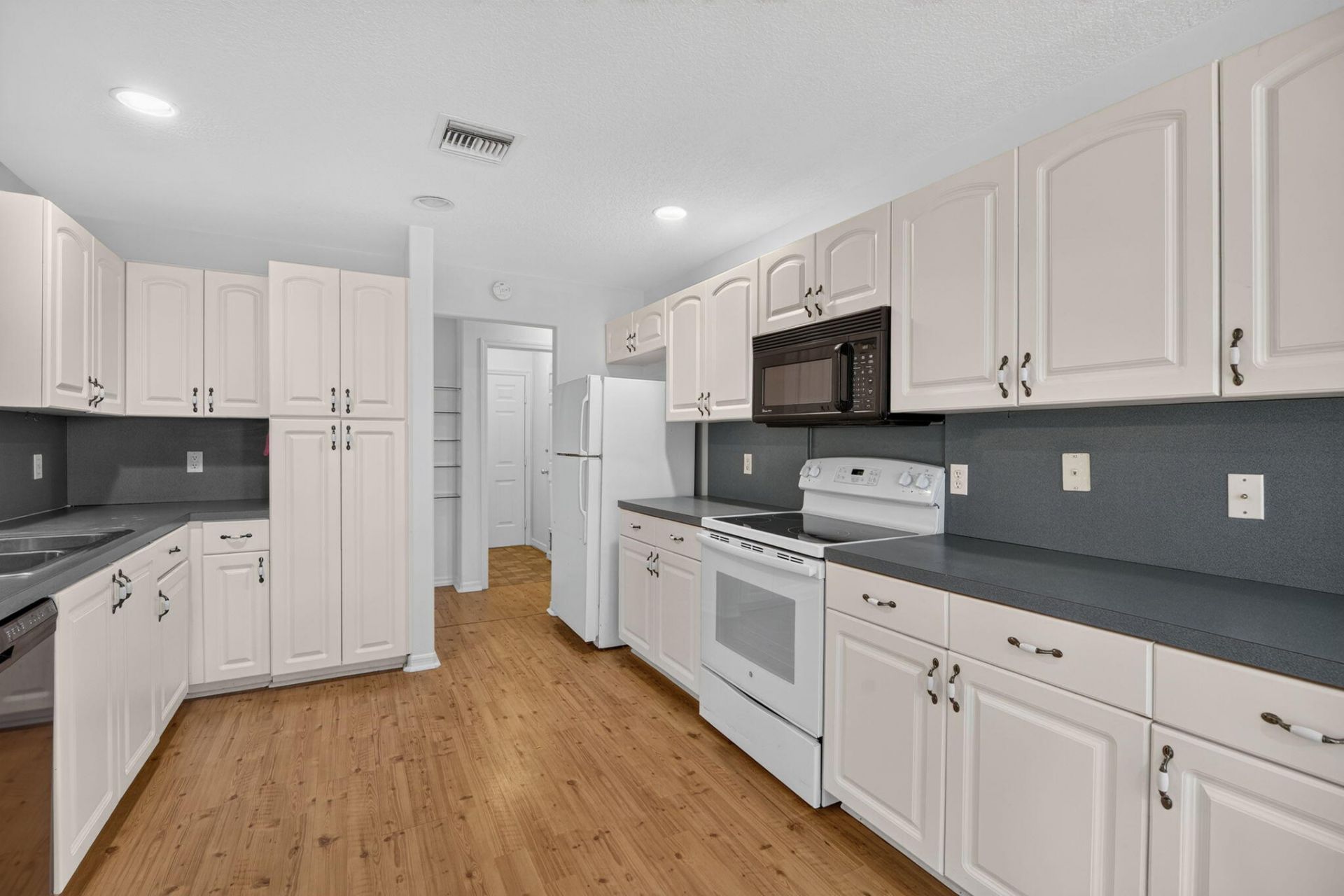 150 Abeto Terrace, Sebastian, FL 32958 Photo
