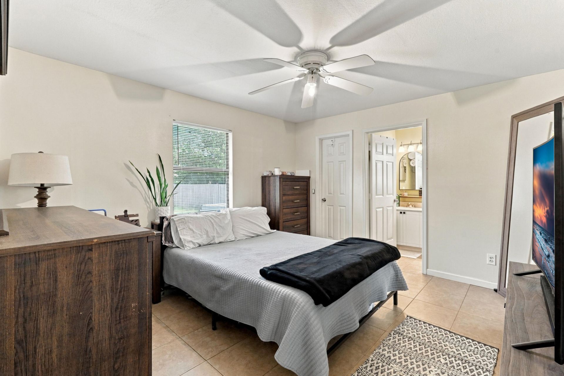611 SW Dwight Avenue, Port Saint Lucie, FL 34983 Photo