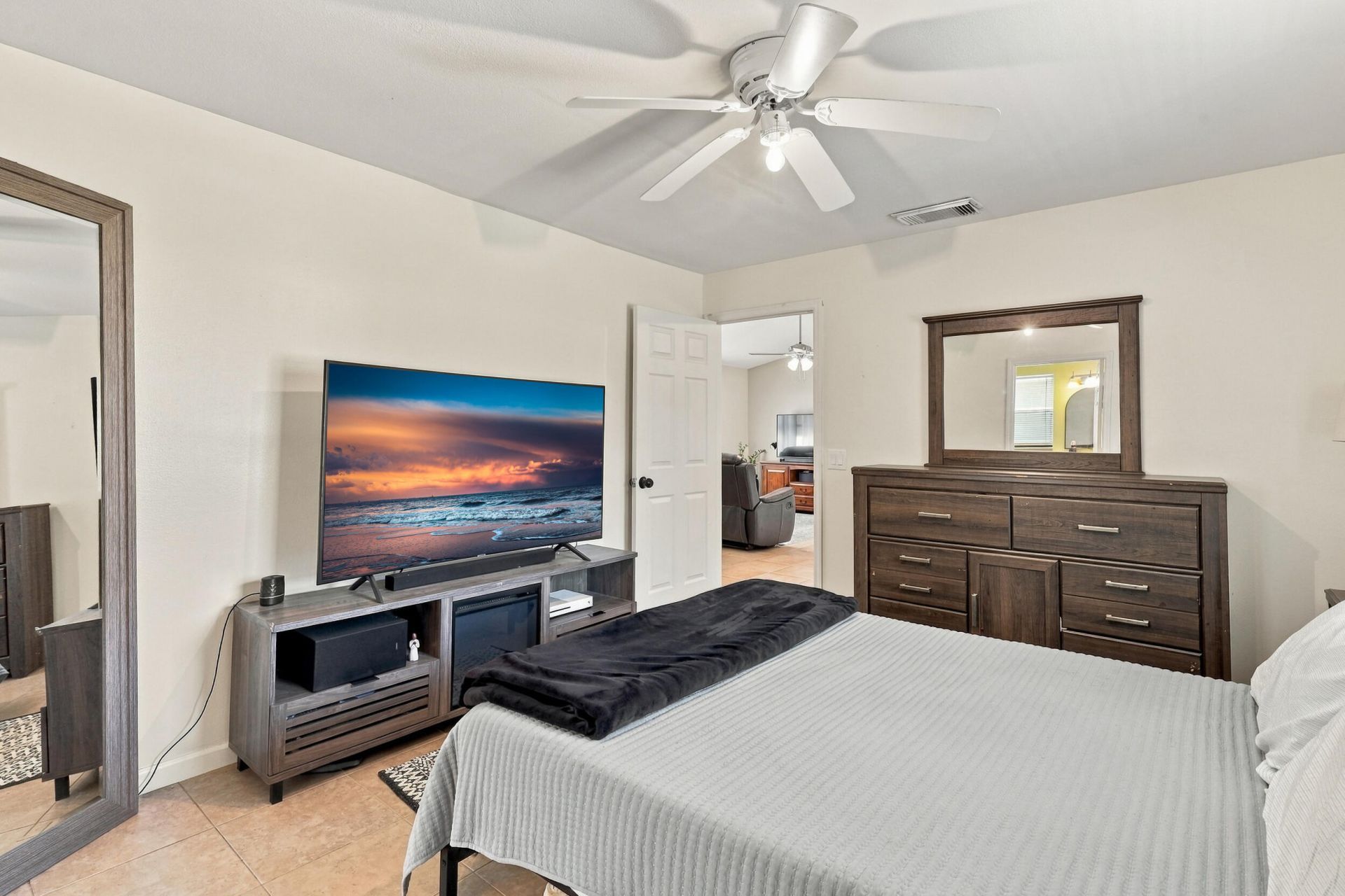 611 SW Dwight Avenue, Port Saint Lucie, FL 34983 Photo