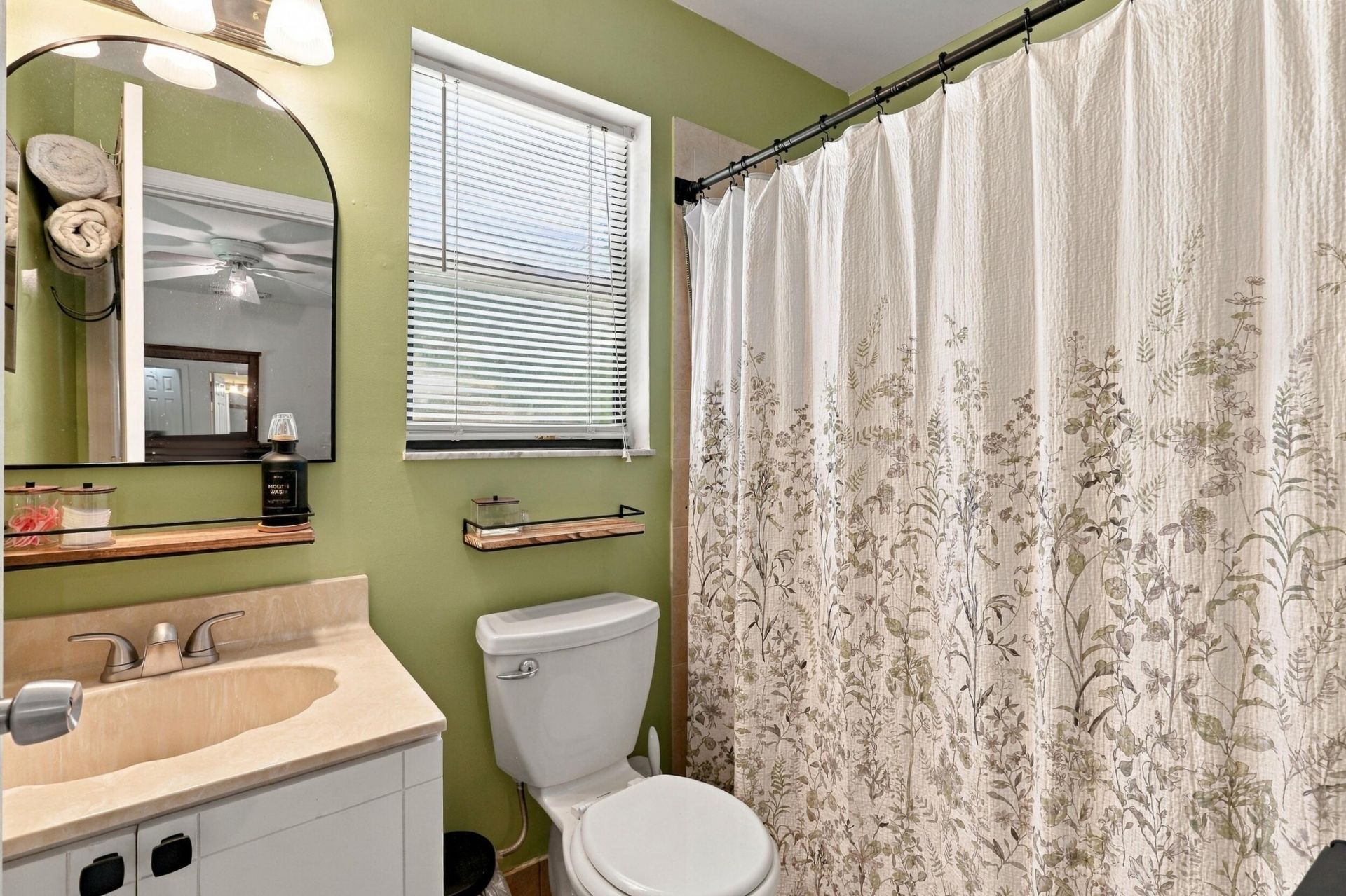 611 SW Dwight Avenue, Port Saint Lucie, FL 34983 Photo