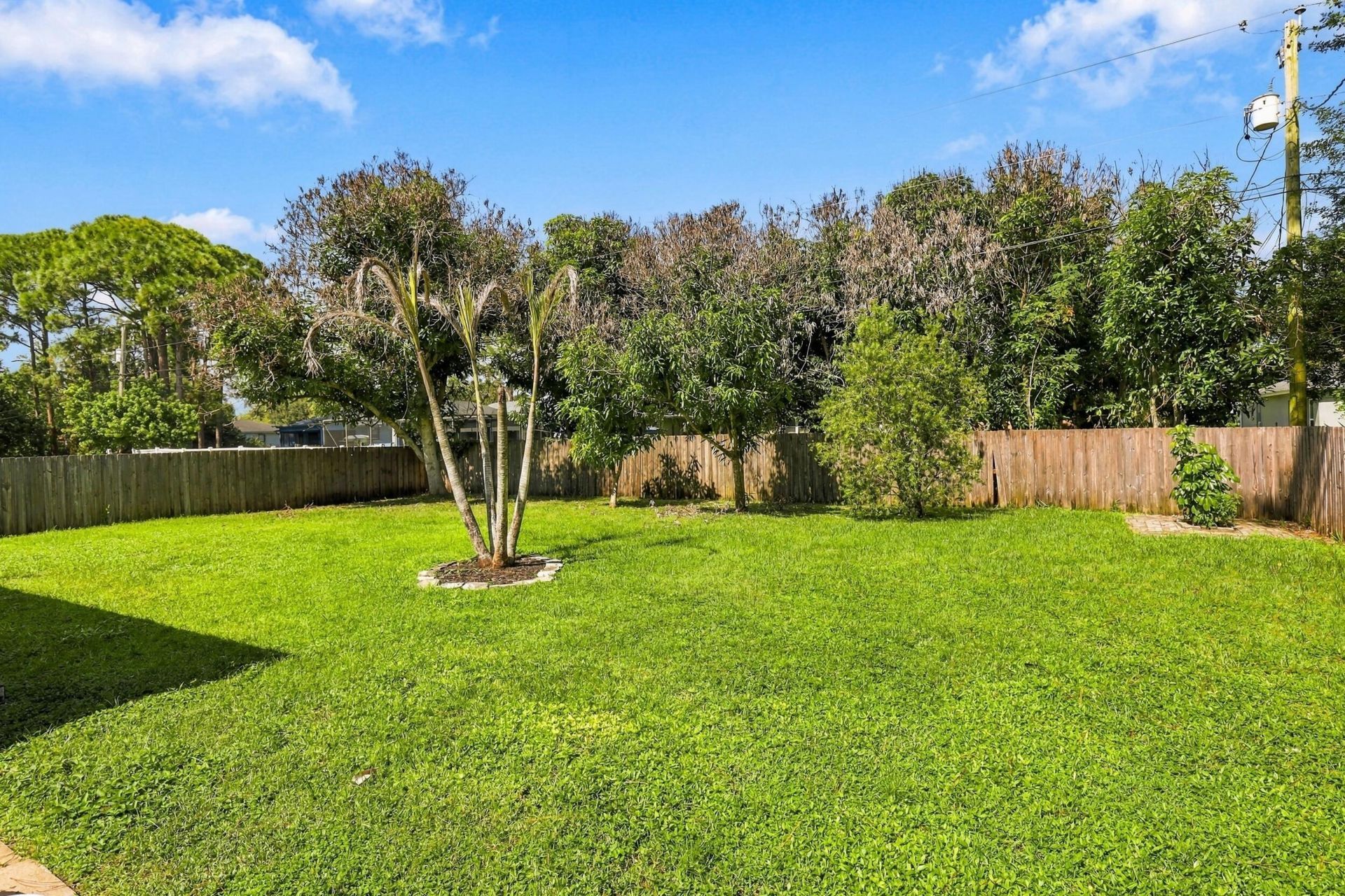 611 SW Dwight Avenue, Port Saint Lucie, FL 34983 Photo