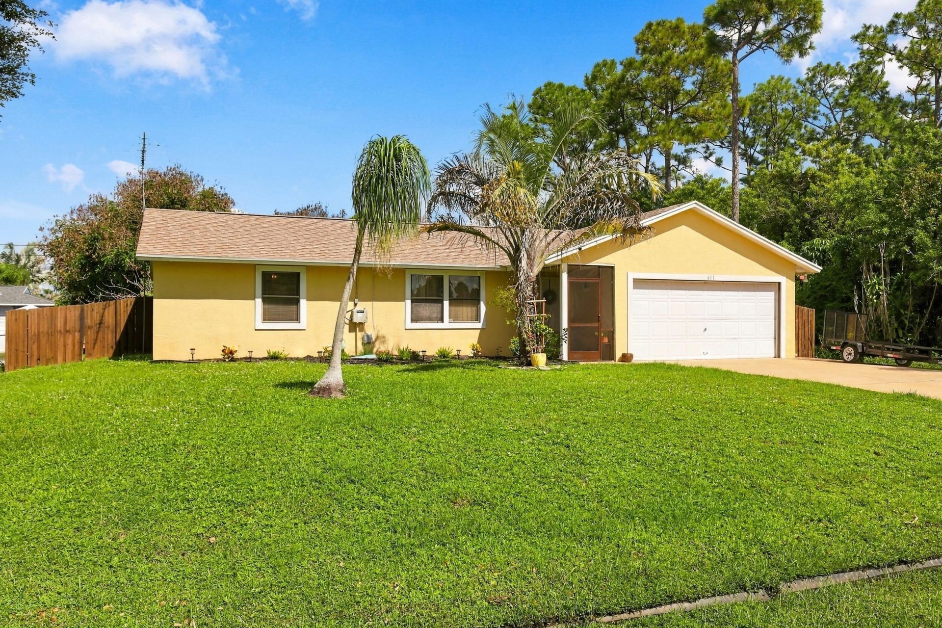 611 SW Dwight Avenue, Port Saint Lucie, FL 34983 Photo