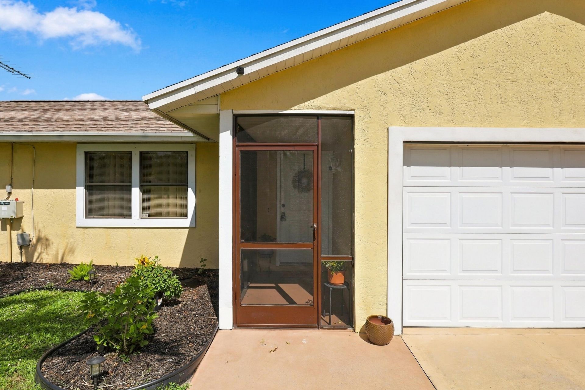 611 SW Dwight Avenue, Port Saint Lucie, FL 34983 Photo