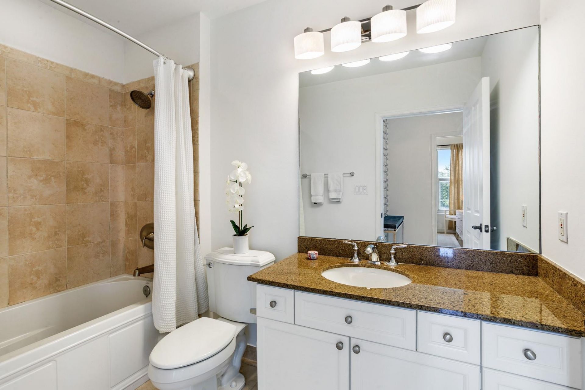 3960 N Flagler Drive, Unit 306, West Palm Beach, FL 33407 Photo
