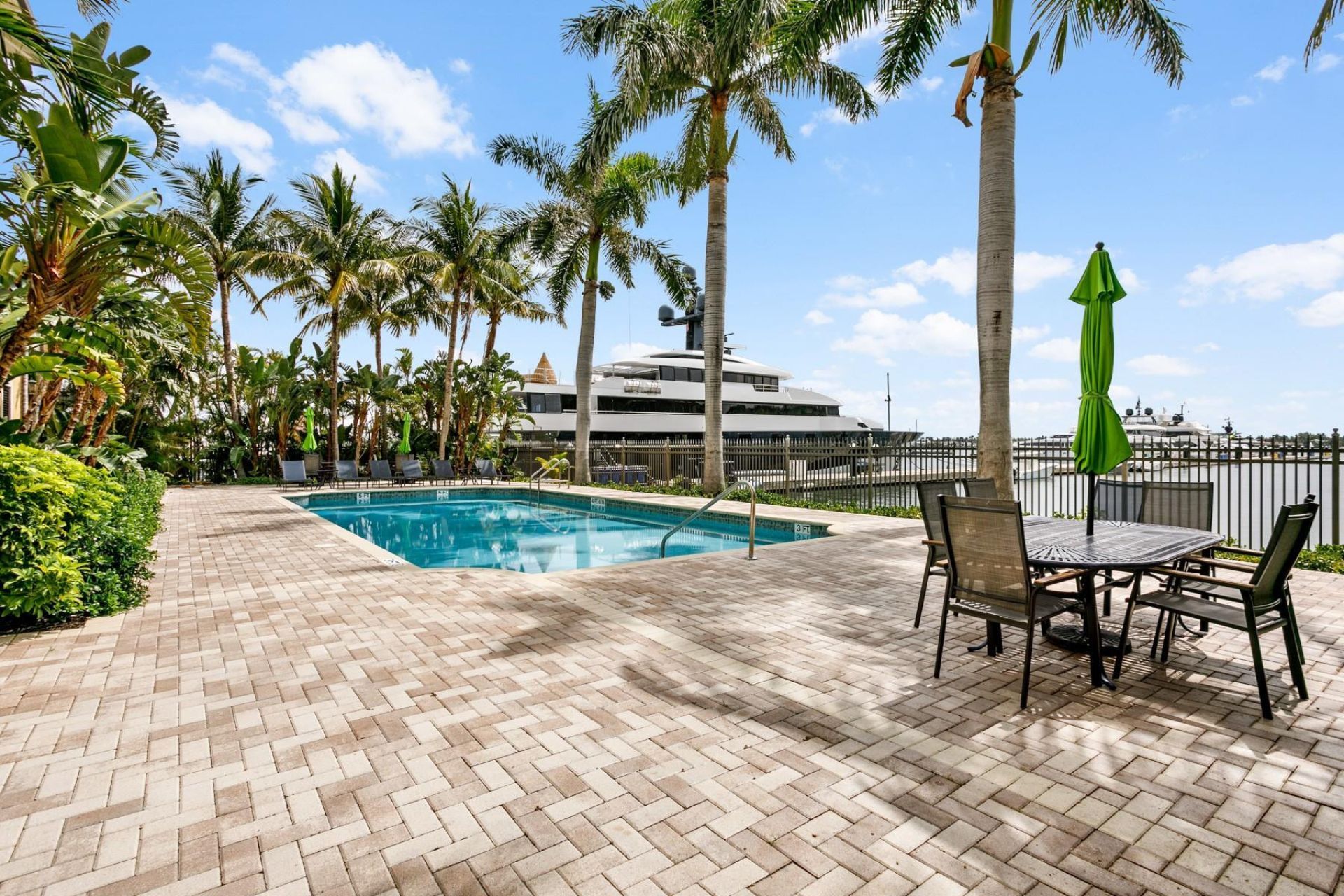 3960 N Flagler Drive, Unit 306, West Palm Beach, FL 33407 Photo