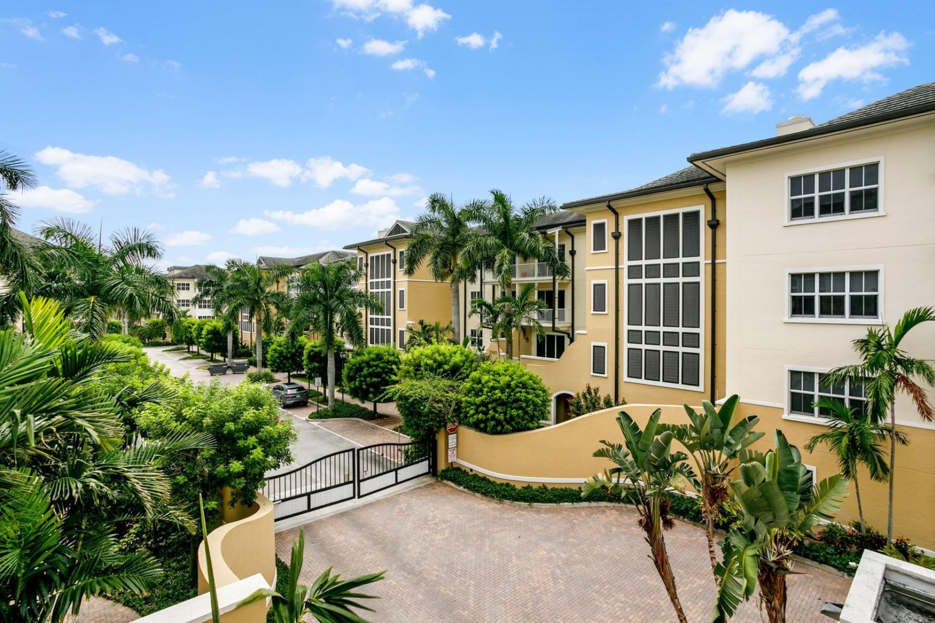 3960 N Flagler Drive, Unit 306, West Palm Beach, FL 33407 Photo