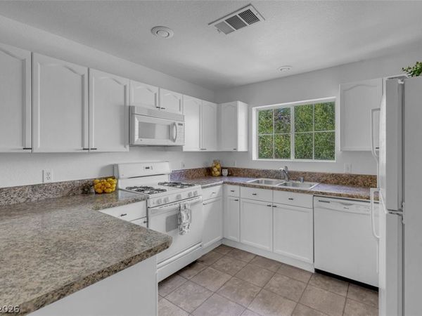 353 Amber Pine Street , Unit 203, Las Vegas, NV 89144