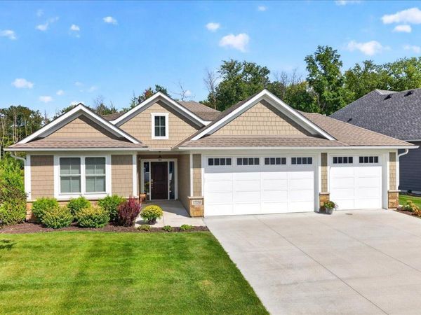 17250 47th Avenue N, Plymouth, MN 55446