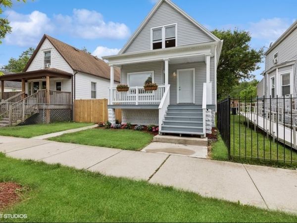 10220 S Indiana Avenue , Chicago, IL 60628