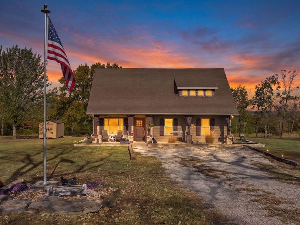 5297 Grant Road , Morrisville, MO 65710