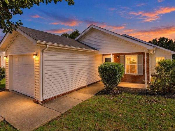 1524 James Gafford Dr , La Vergne, TN 37086
