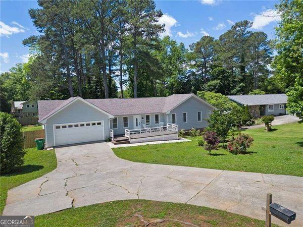493 Greg Drive SW, Lilburn, GA 30047
