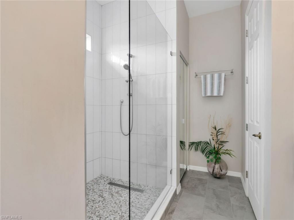 24921 Divot Dr , Bonita Springs, FL 34135 Photo