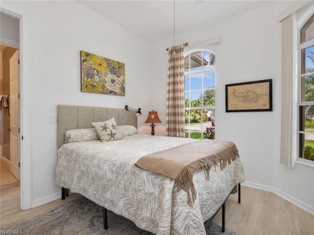 24921 Divot Dr , Bonita Springs, FL 34135 Photo