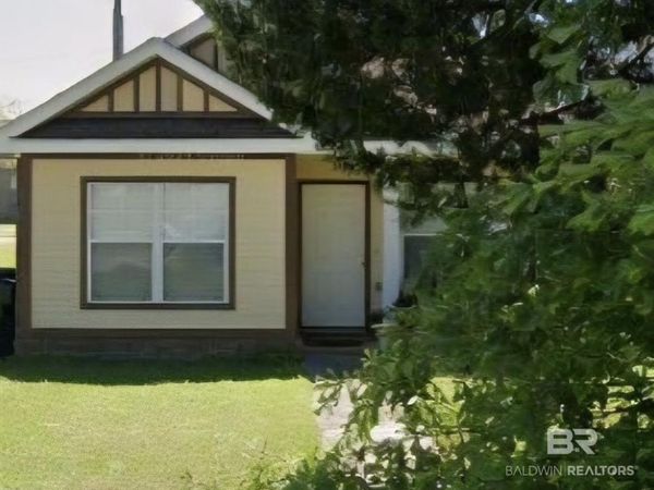 18016 Krchak Lane, Robertsdale, AL 36567