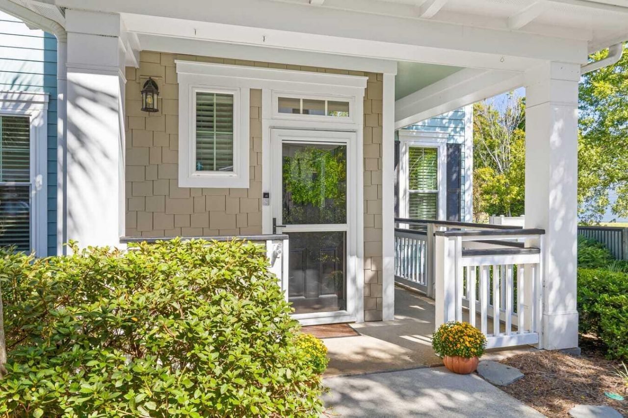 1225 Blakeway Street Photo 3