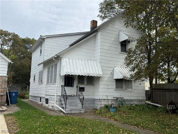 1341 Long Avenue , Lorain, OH 44052