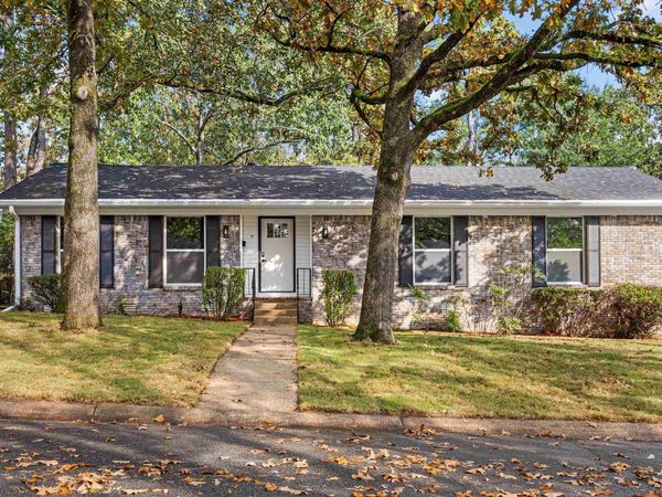 19 Queenspark Road, Little Rock, AR 72227