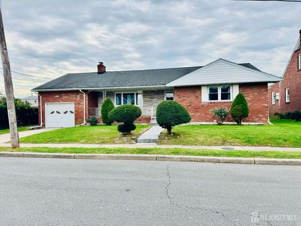 85 Grand Street, Iselin, NJ 08830