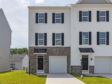 36 Dover Court, Bridgeport, WV 26330